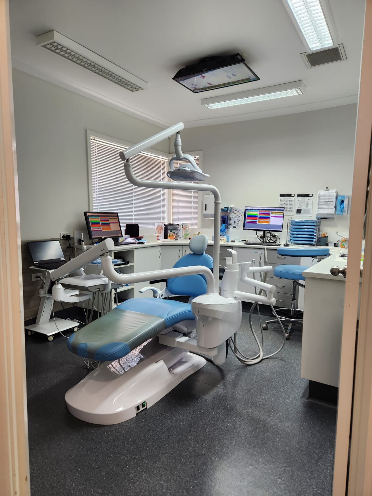 Dentist In Lathlain